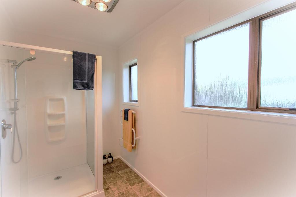 Spacious retreat with Mountain View - Resim 8
