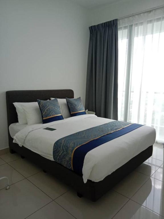 The Suites SGR Melaka - Triple Habitación Con Balcón