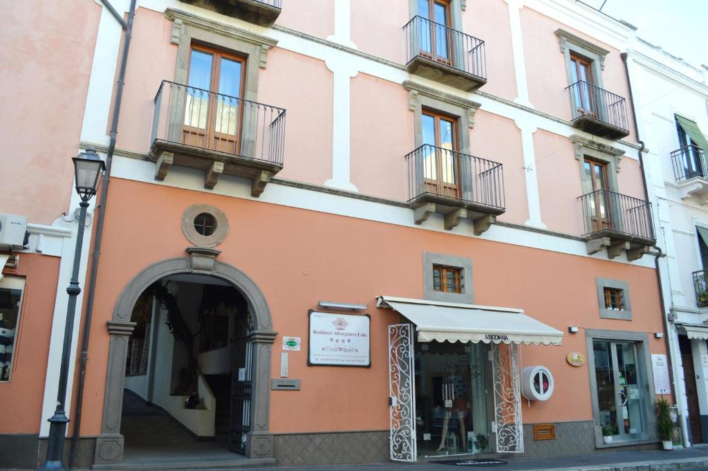 Budova, kde se aparthotel nachází