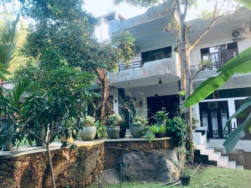 Zahrada ubytování Center Point Villa Unawatuna