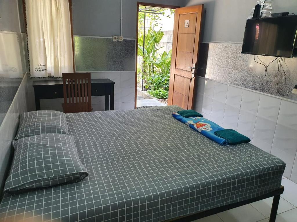 Taman Paradise Homestay - King Room With Balcony