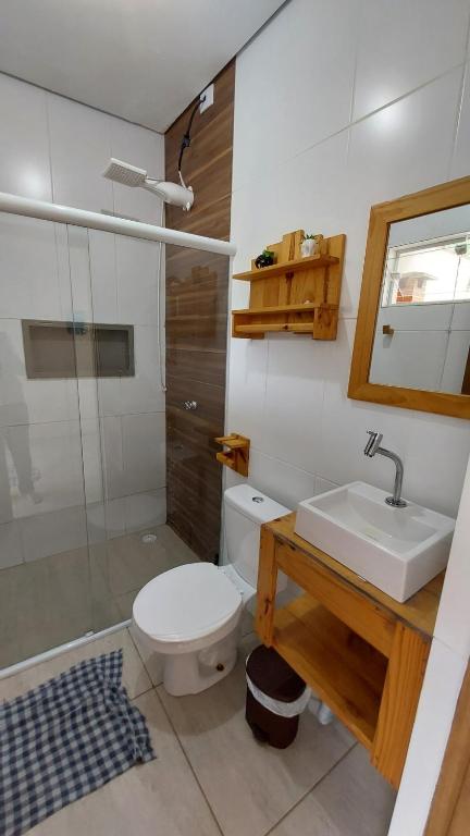 Um banheiro em Casa na Praia do Sapê - Piscina - Churrasqueira