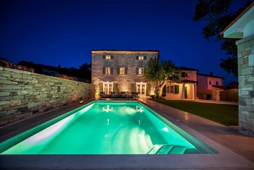Πισίνα στο ή κοντά στο Villa Luvi by IstriaLux