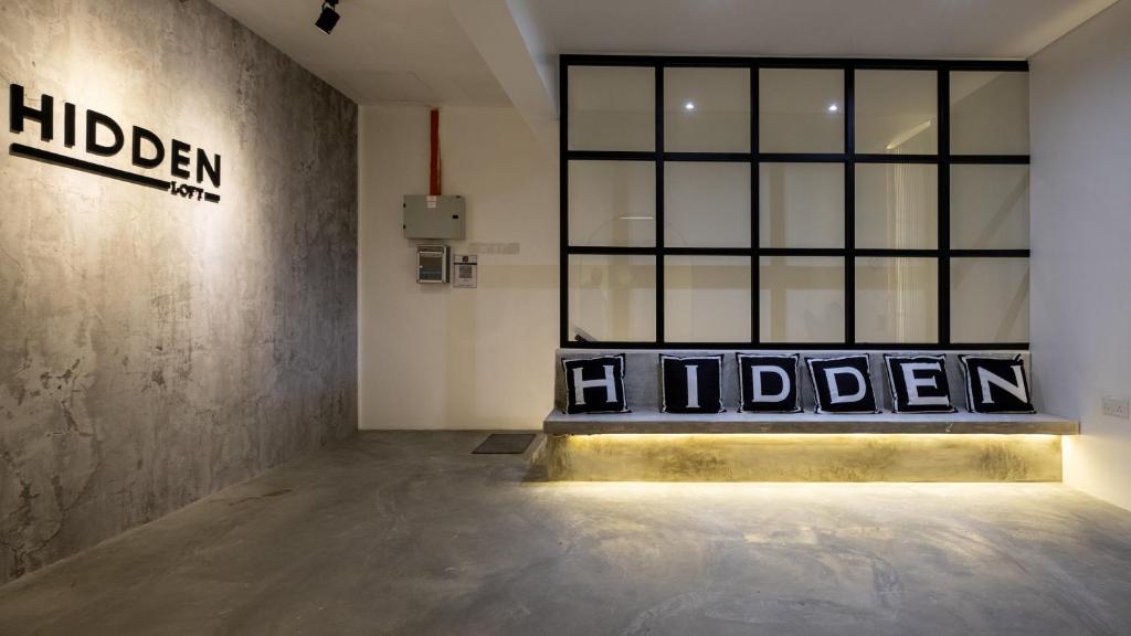 Certifikát, hodnocení, plakát nebo jiný dokument vystavený v ubytování Boutique Hidden loft