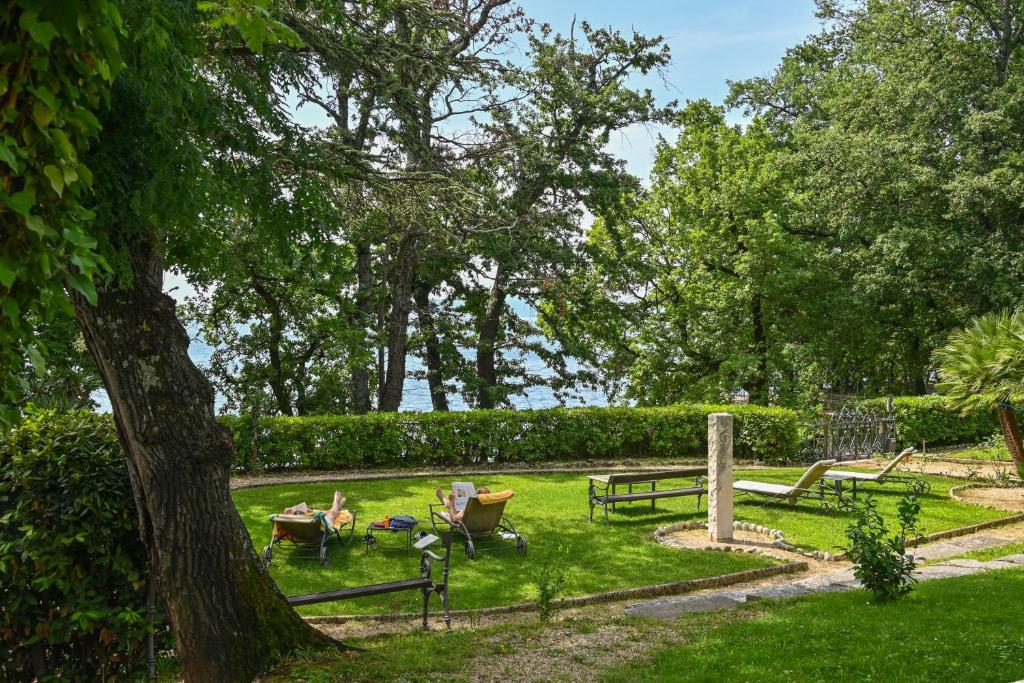 Zahrada ubytování Hotel Villa Astra