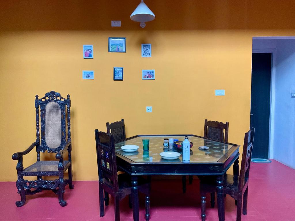 Gallery image of Zorba the Buddha in Begusarai