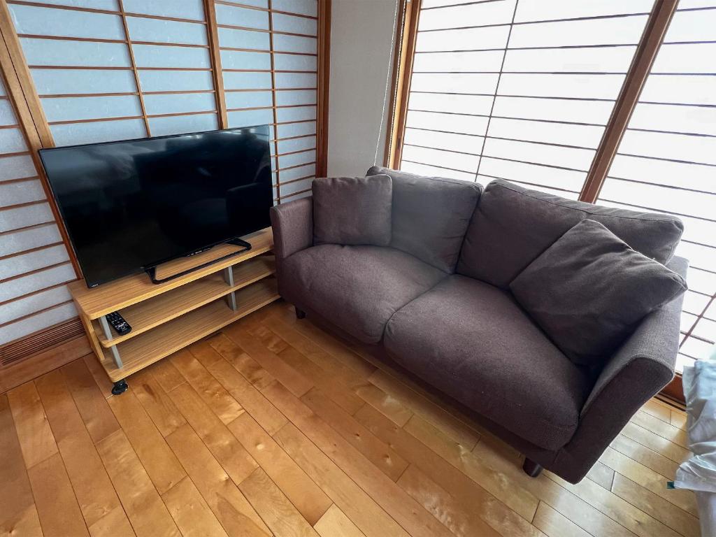 Hondori Inn - 带阳台的工作室公寓，共用浴室501