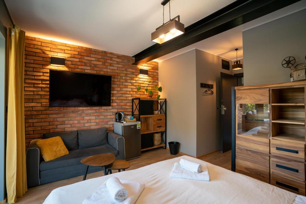 H&G Boutique Apartments - Chambre Triple Avec Terrasse