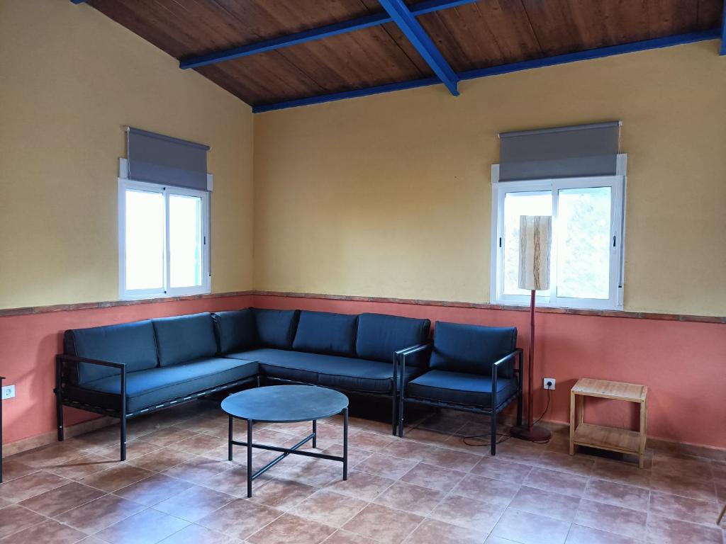 A seating area at La Venta de las Estrellas Casas Rurales
