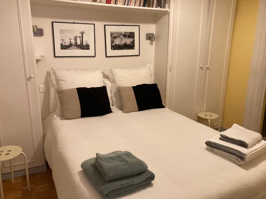 Photo de la galerie de l'établissement 2 p proche T EIFFEL R GARROS AUTEUIL P DES PRINCES SEINE, à Paris