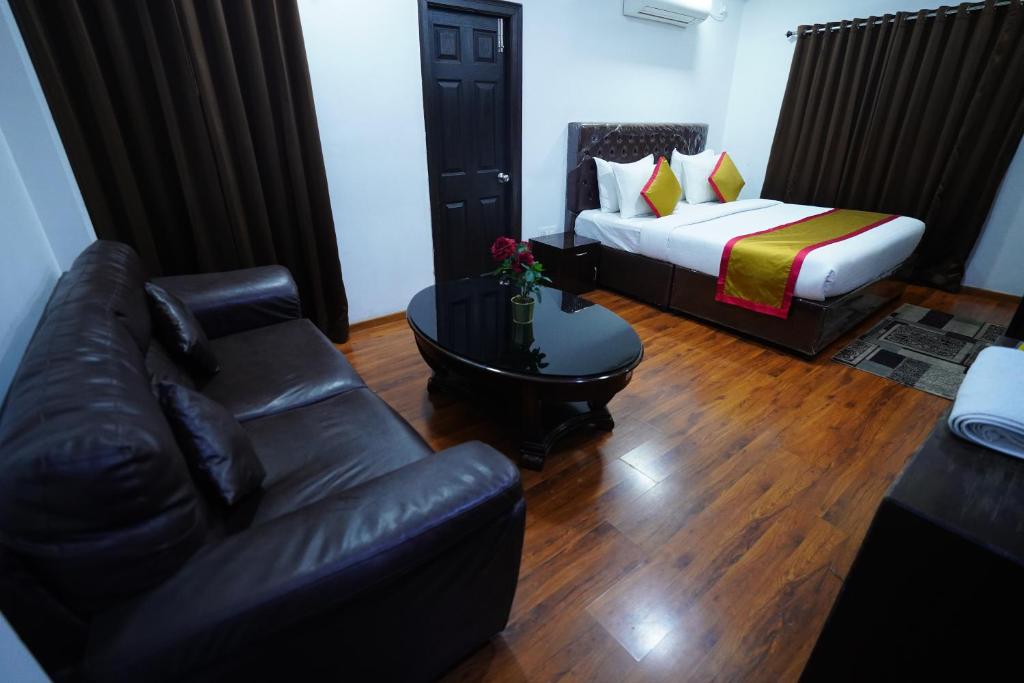 Hotel Brundavan Homes - Suite-Apartment