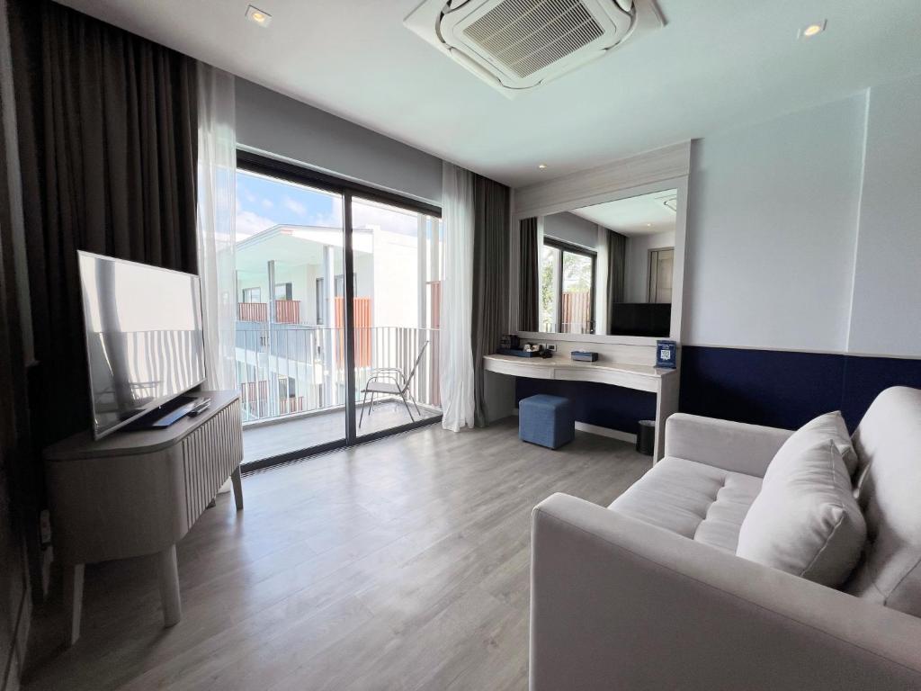 Seabed Grand Hotel Phuket - SHA Extra Plus - Resim 17