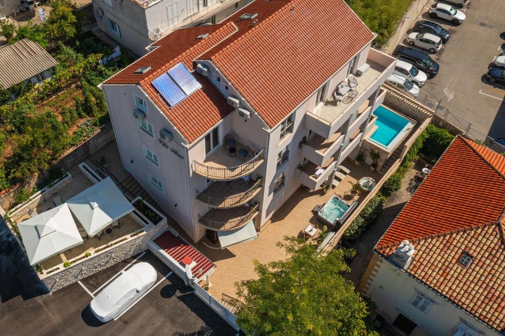 Budova, v ktorej sa apartmán nachádza
