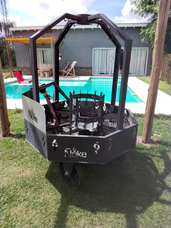 Propiedad Privada con Piscina y parque