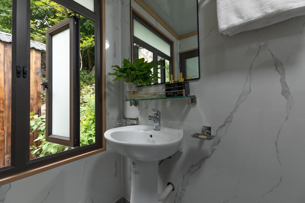 Hoang Minh Mountainside Villa - 14