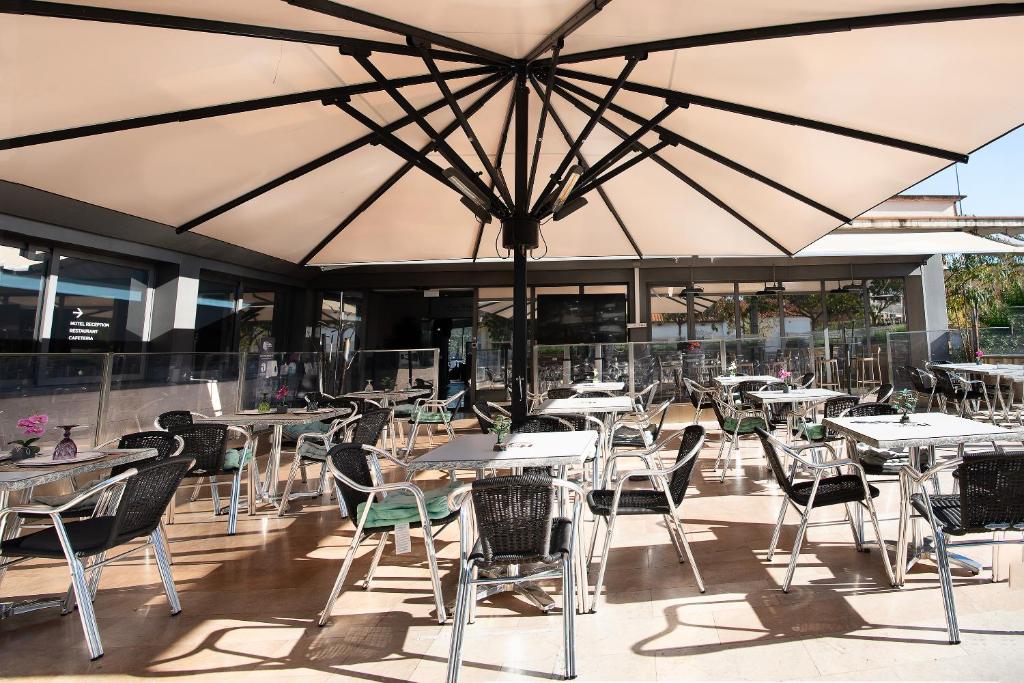Restaurace v ubytování Hotel Palau de Girona