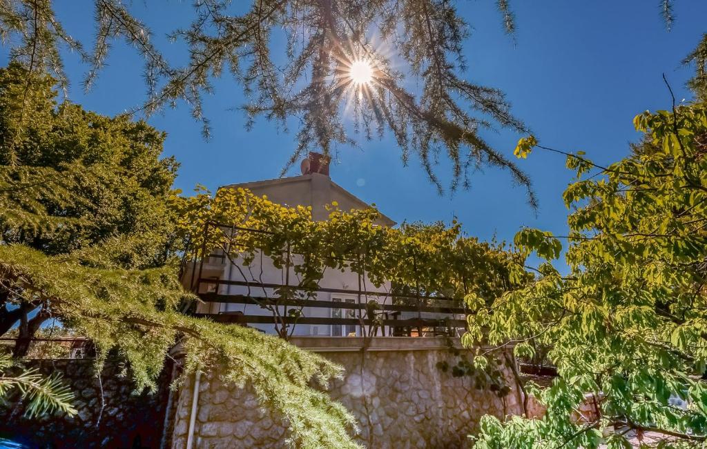 Φυσικό τοπίο κοντά σε αυτή η παραθεριστική κατοικία