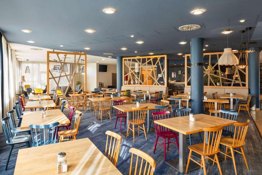 Vienna House Easy by Wyndham Bratislava - Resim 11