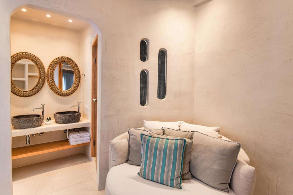 Athina Luxury Suites - Resim 37