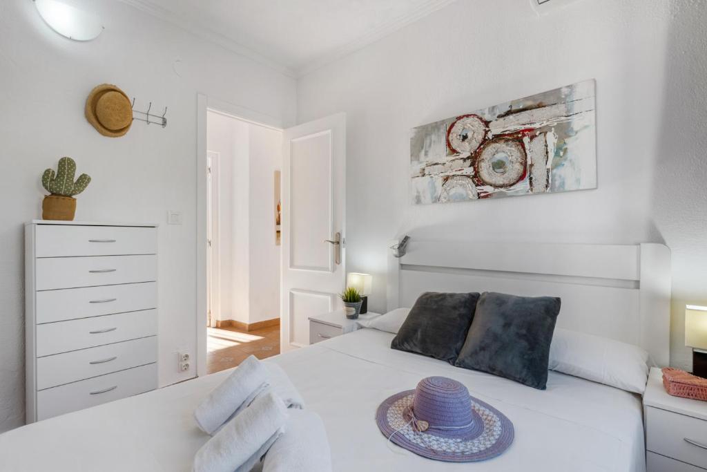 A bed or beds in a room at Villa Anais - PlusHolidays