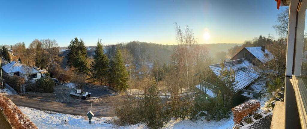 モンシャウにあるFewo in Monschauの雪の家