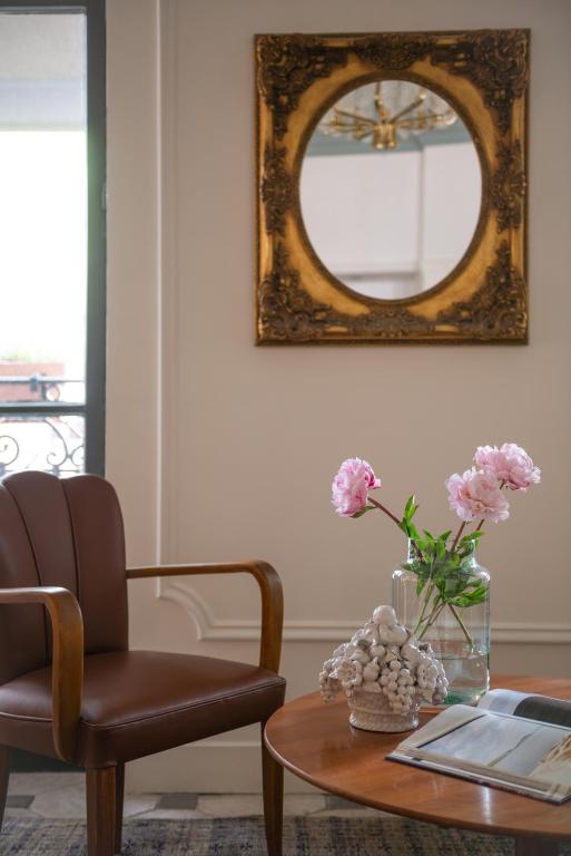 Hôtel De La Porte Dorée - Resim 21