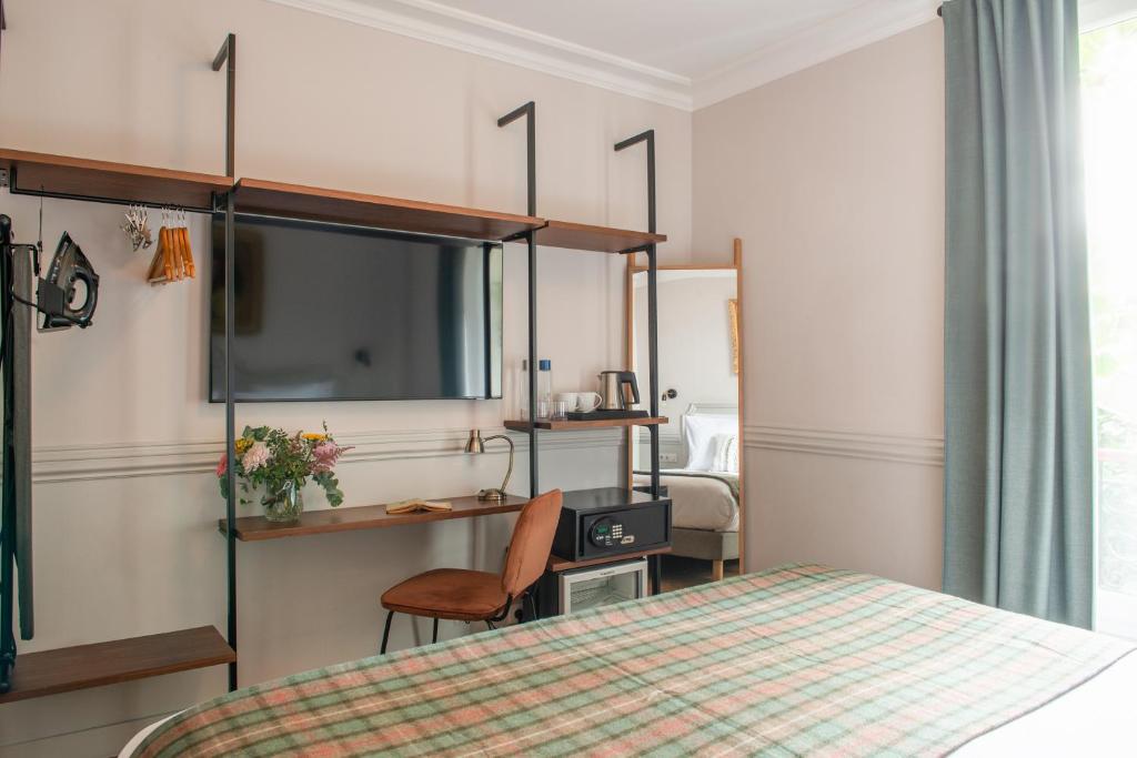 Hôtel De La Porte Dorée - Resim 29