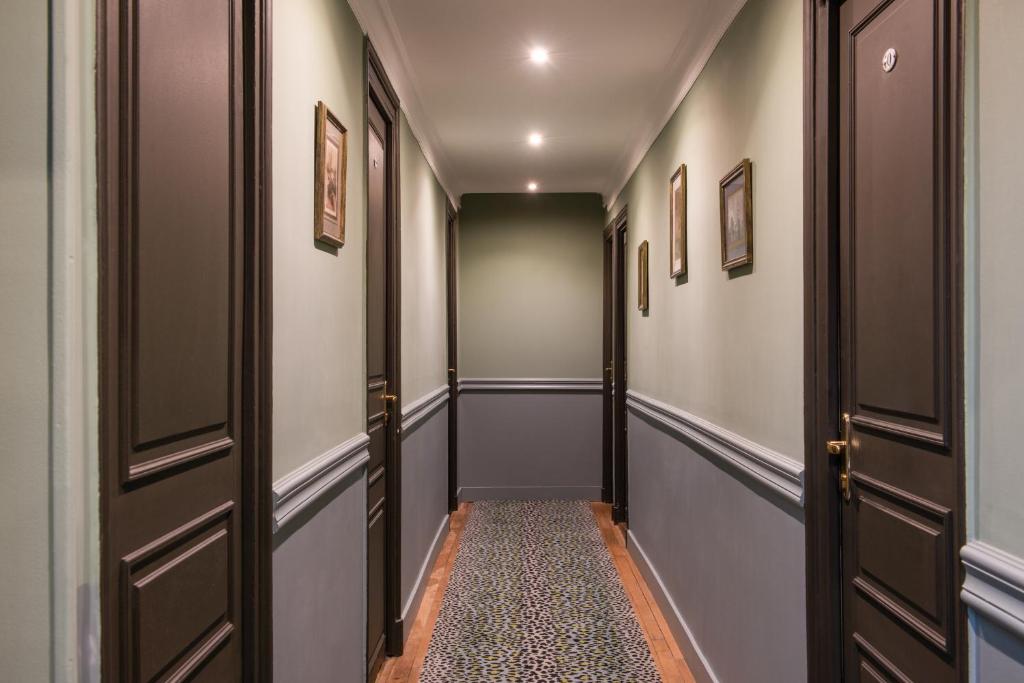 Hôtel De La Porte Dorée - Resim 44