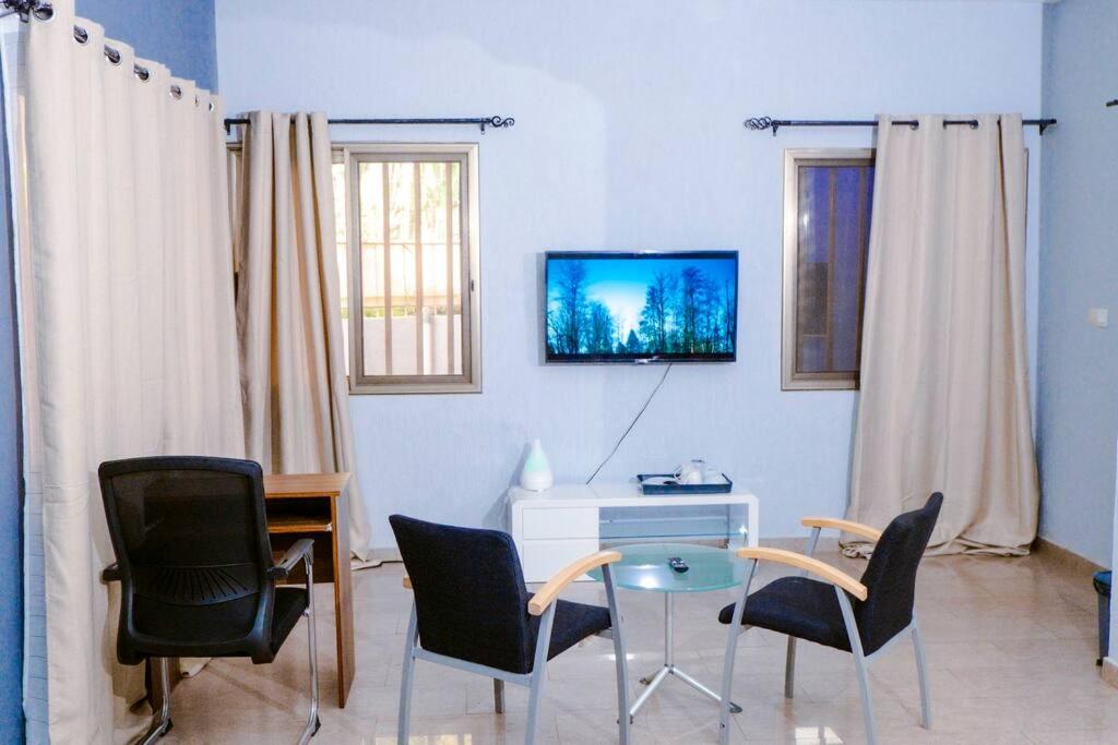 Studio cosy et spacieux - One-Bedroom Apartment