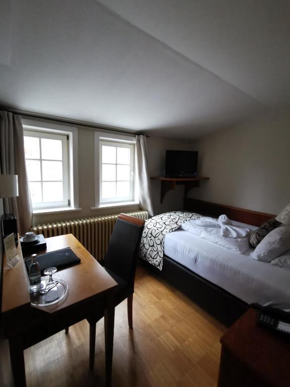 Postel nebo postele na pokoji v ubytování Berghotel Eisenach
