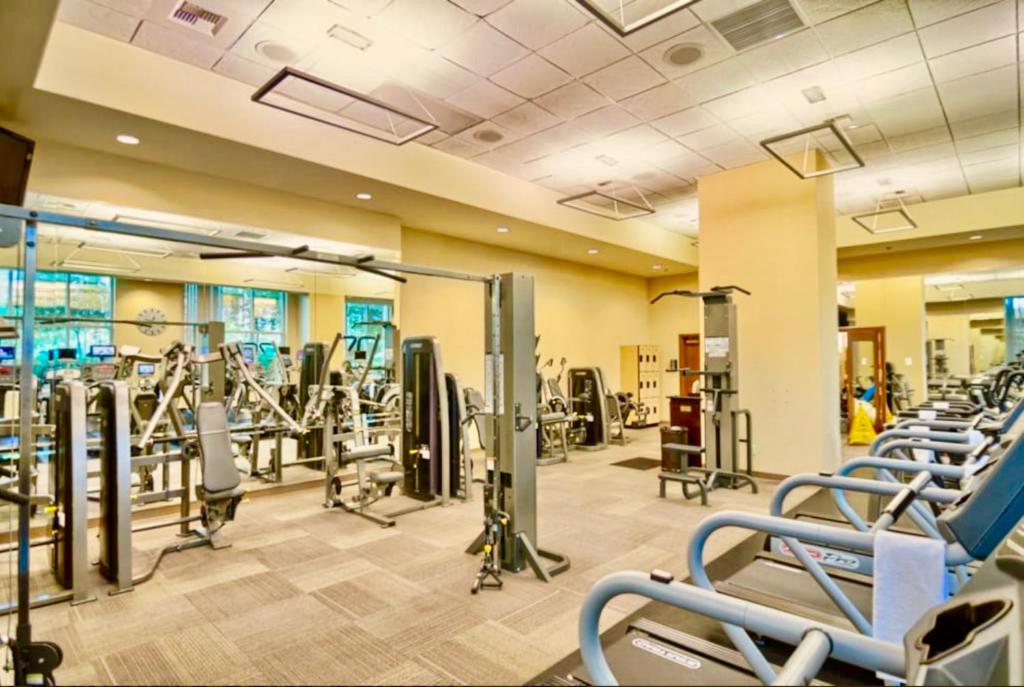 Fitness centrum a/nebo fitness zařízení v ubytování Strip View Suites - No Resort Fee !