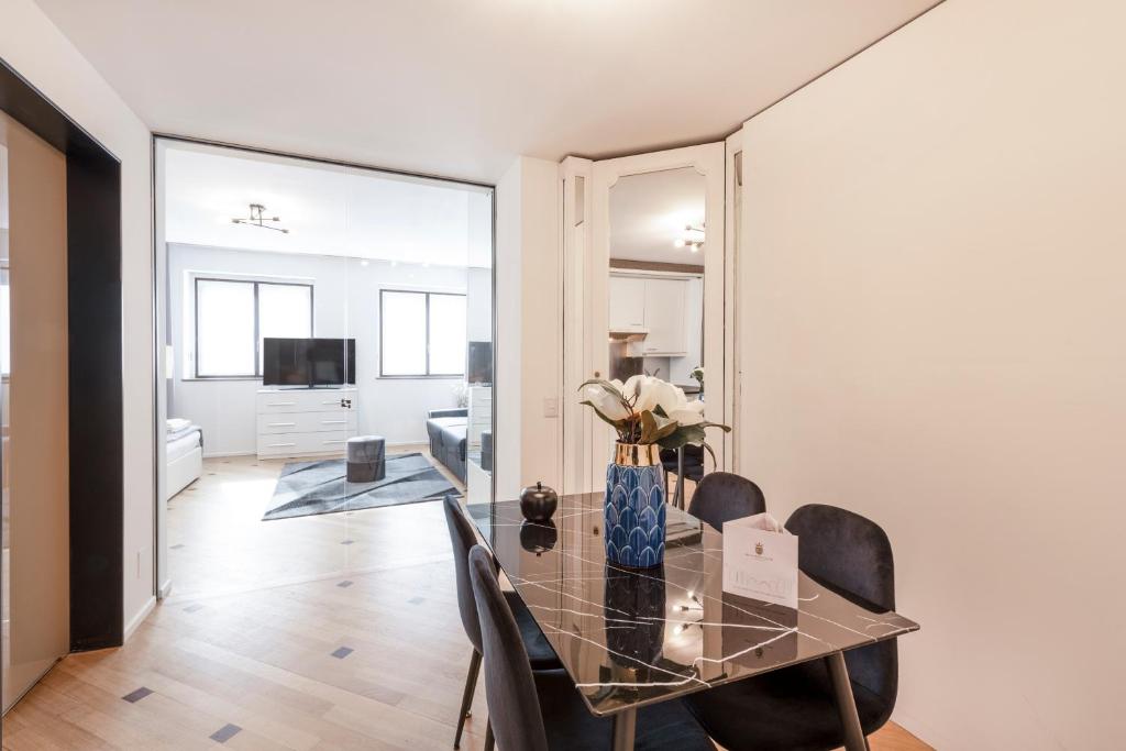 A seating area at Milan Royal Suites - Centro Duomo