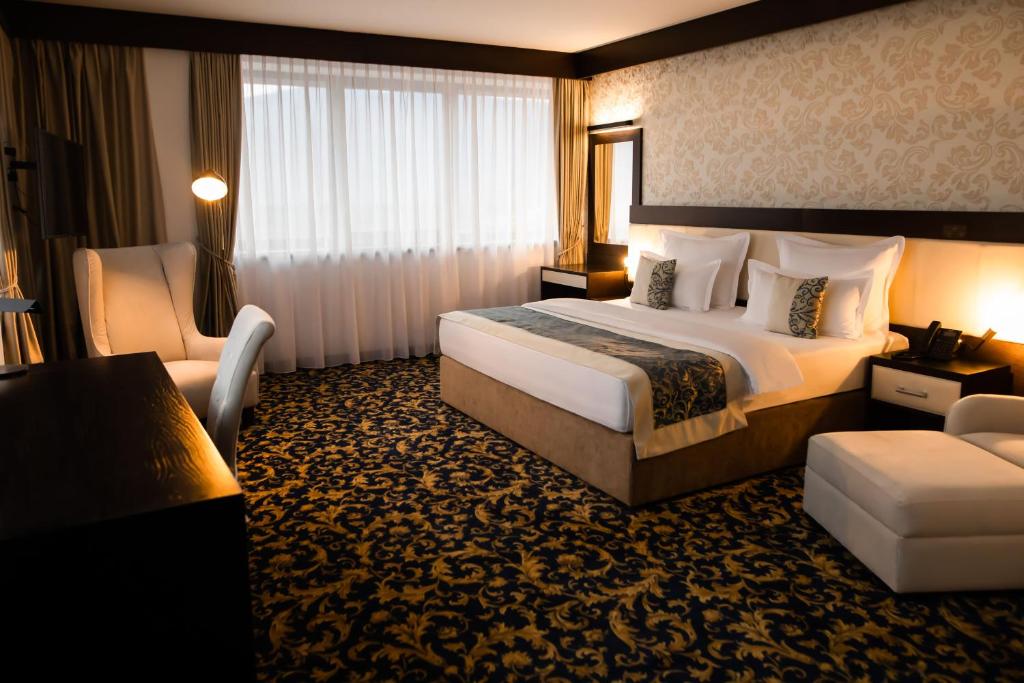 Malak Regency Hotel - Premium Double Room