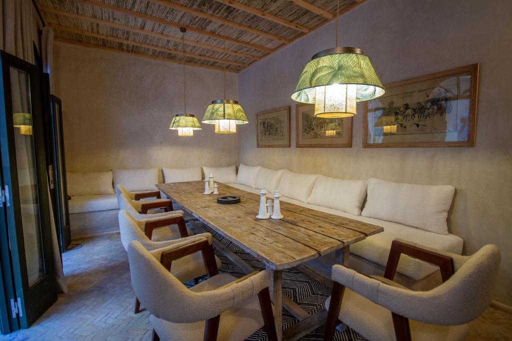 Posezení v ubytování Maison Riad Beryll