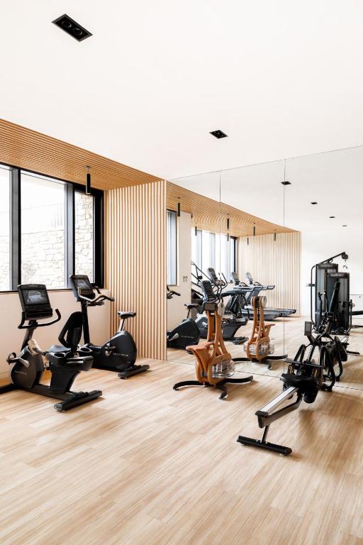 Fitness centrum a/nebo fitness zařízení v ubytování Le Couvent des Minimes, Un Hôtel & Spa L'Occitane en Provence