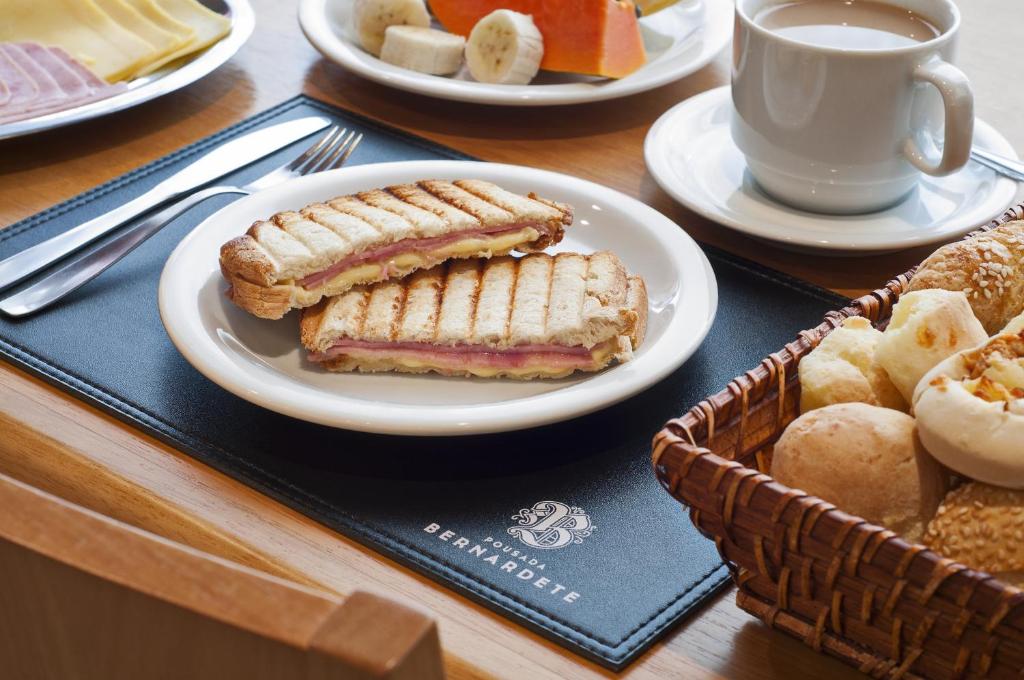 Pousada Bernardete  Pousada Bernardete