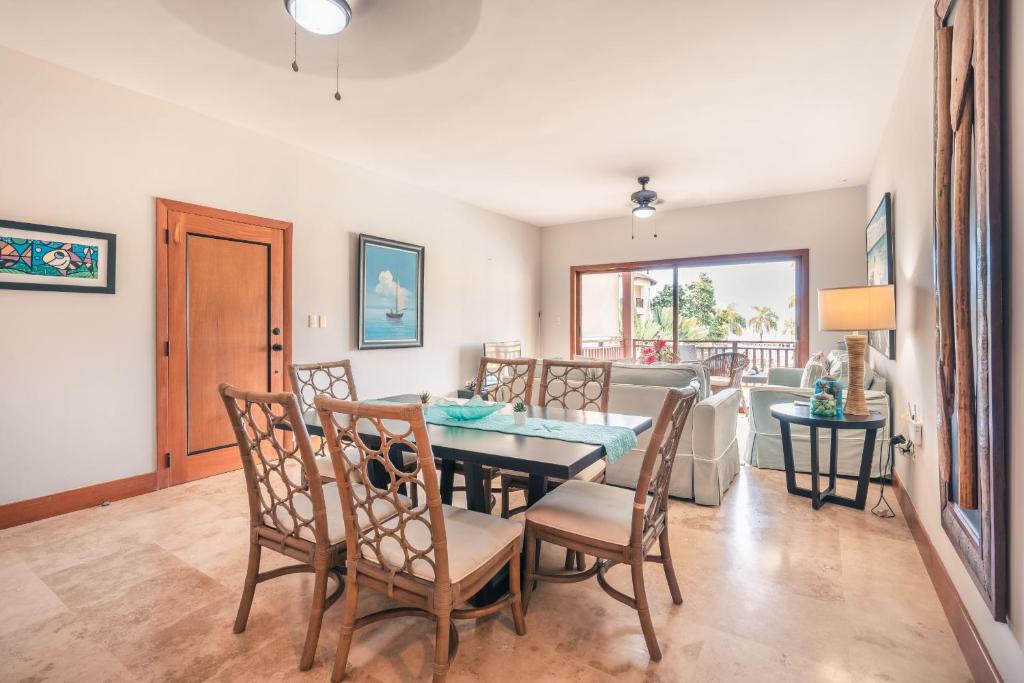 Spacious Apartment at Puerto Bahia B2 with balcony - 公寓