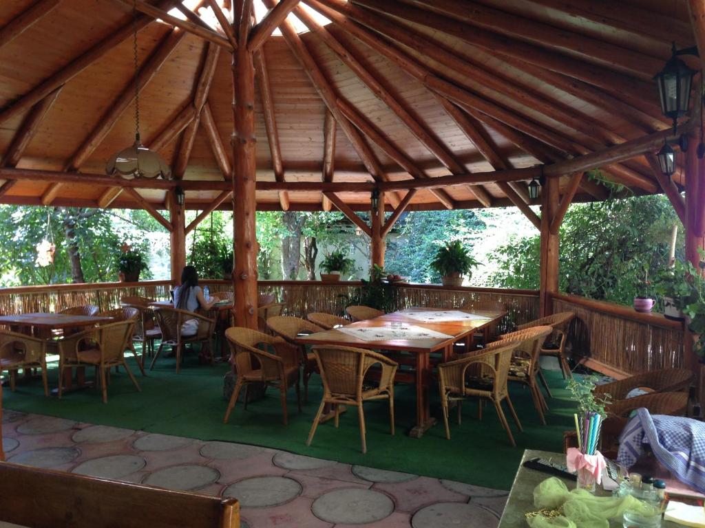 Restaurace v ubytování Pensiunea Noema
