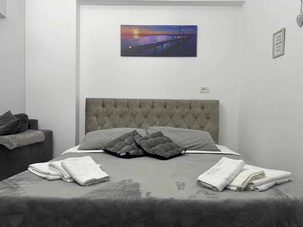 FLY UNITED suite 4 - Imazhi 2