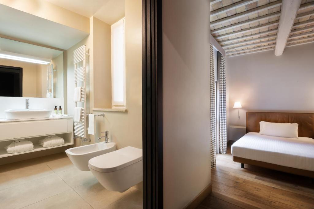 Palazzo Scanderbeg - Resim 8