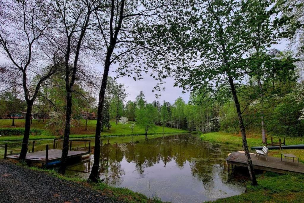 Hobbithouse at White Lotus Eco Spa Retreat - Casa Con Una Camera Da Letto
