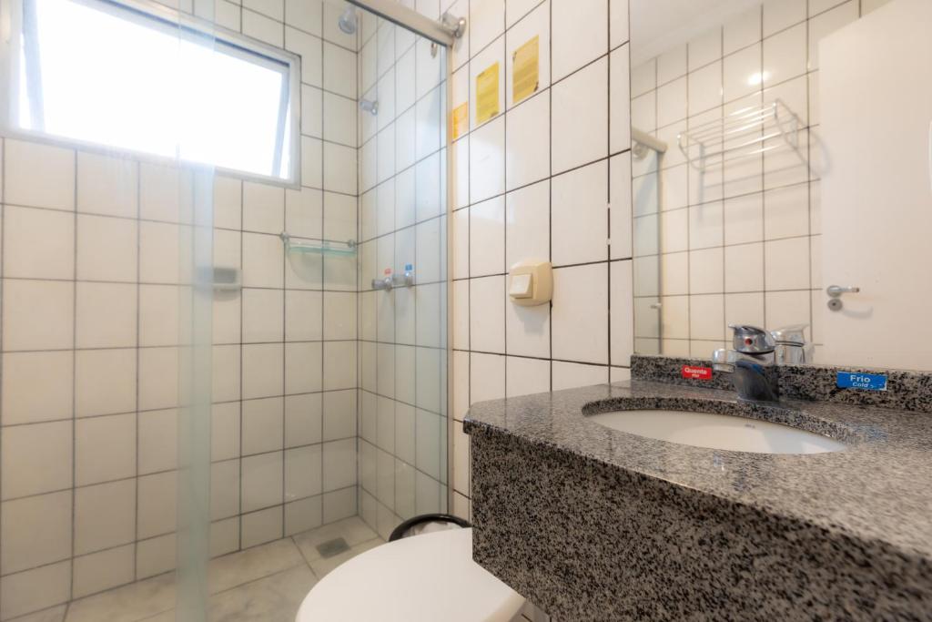 Habitación Estándar con 2 Camas Individuales