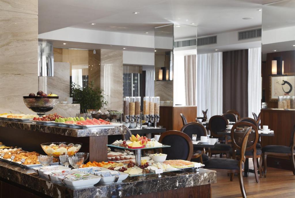 Nourriture dans l'hôtel ou à proximité