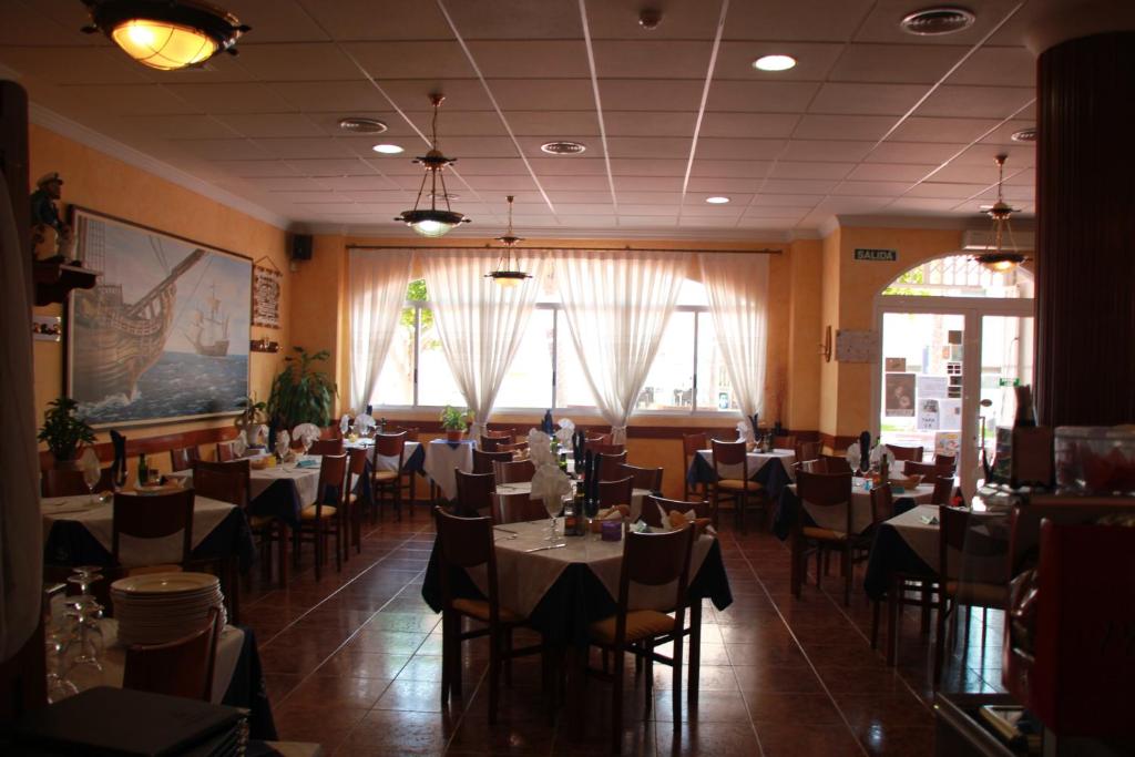 Restaurace v ubytování Hotel El Marino