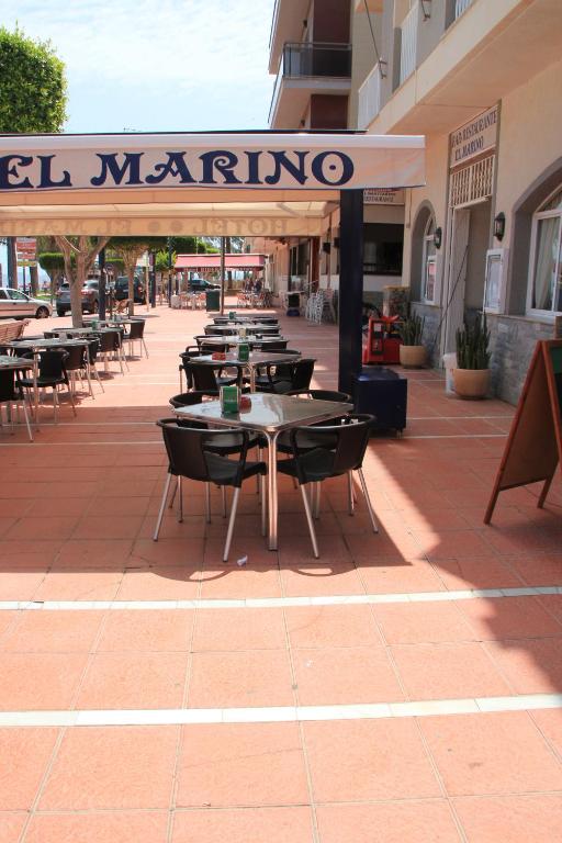 Restaurace v ubytování Hotel El Marino