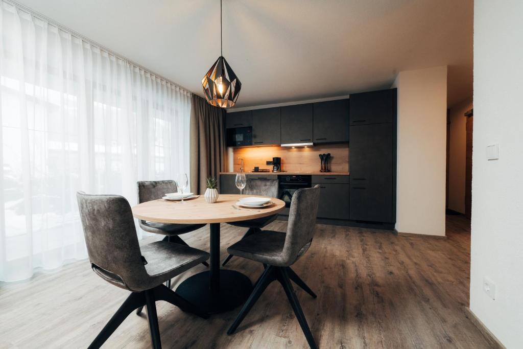 Kuchyň nebo kuchyňský kout v ubytování Living Mountain Tannheim