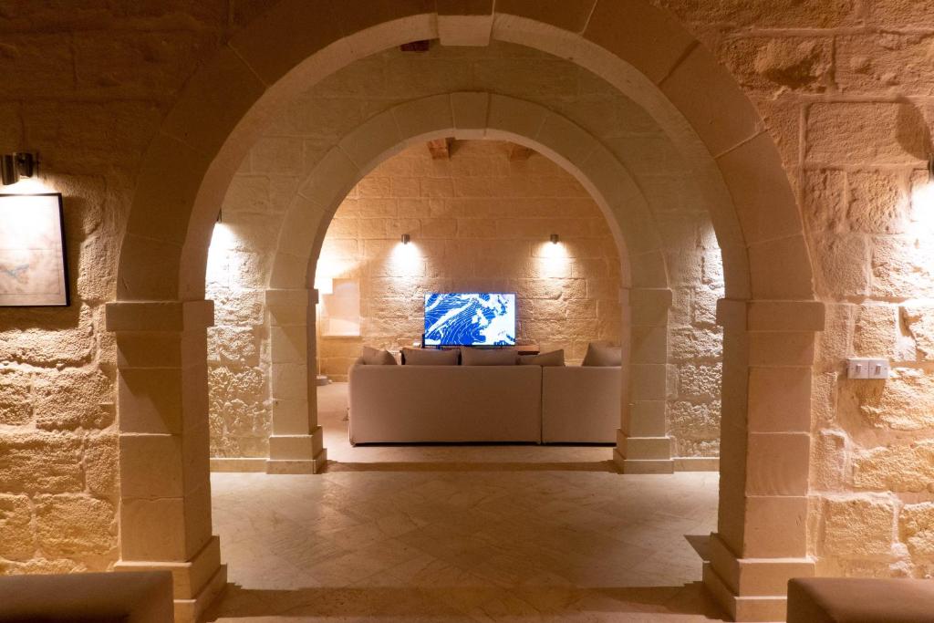 TV a/nebo společenská místnost v ubytování OneFifty Holiday Home