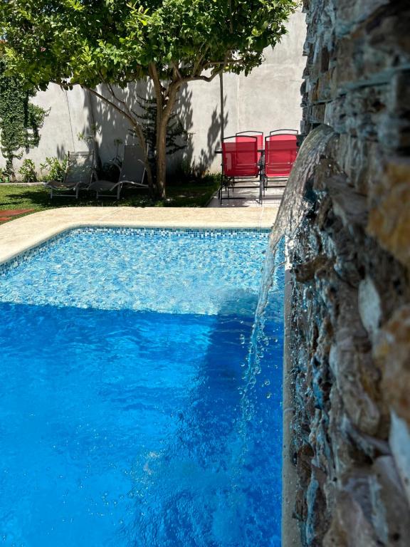 Swimmingpoolen hos eller tæt på Casa Paraná