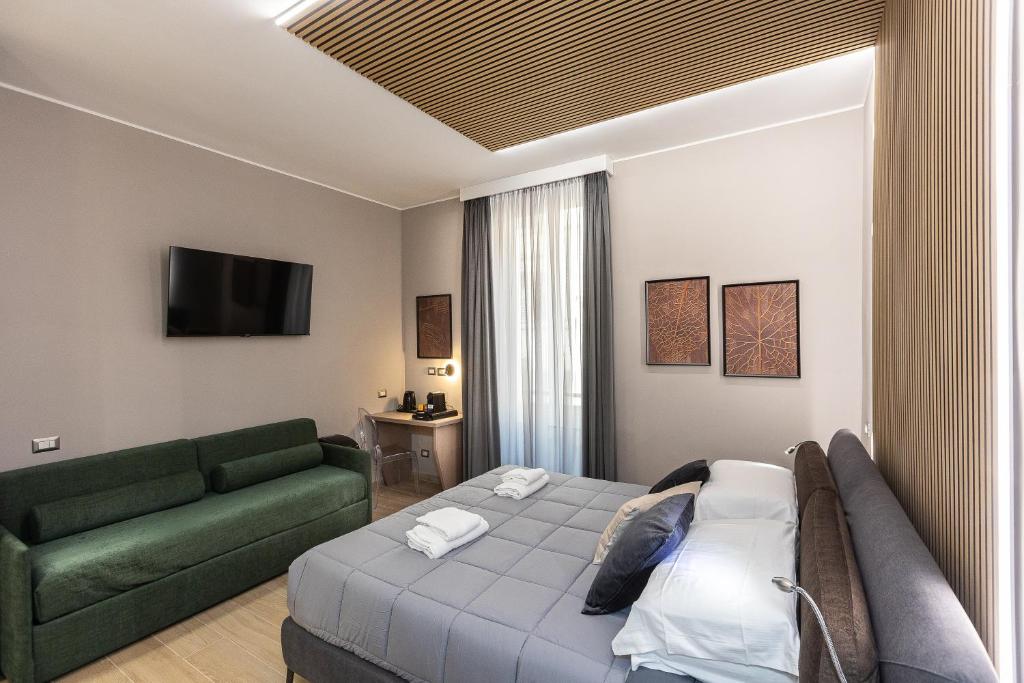 IRON Luxury Rooms - 16