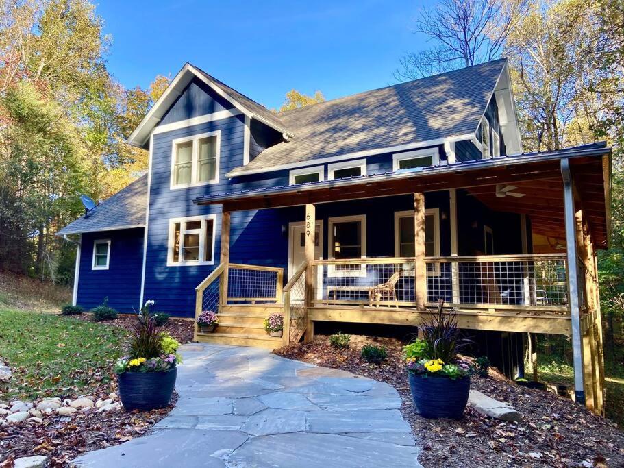 Open & Airy Modern Lake House on Lake Sheila in Saluda, North Carolina